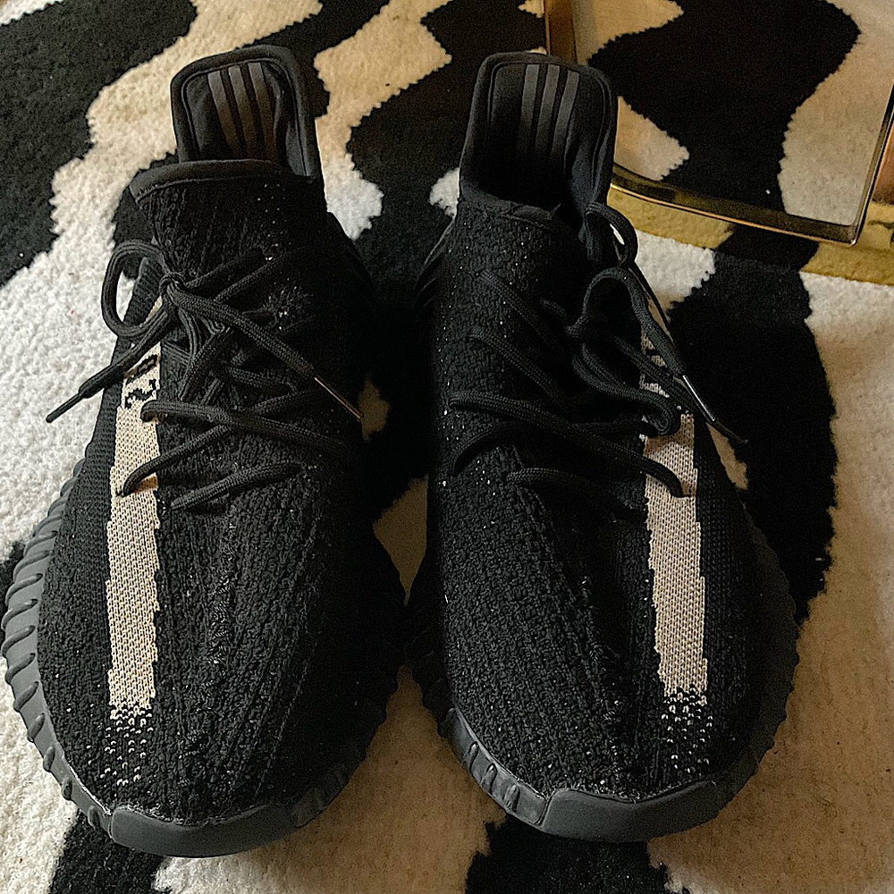 Adidas Yeezy Boost 350 V2 Core Black White Oreo ( No Box )